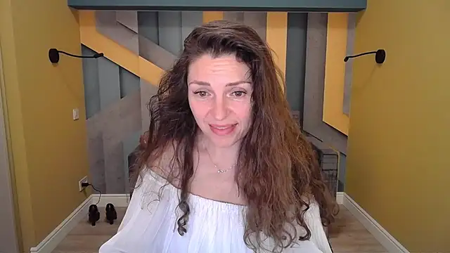 EllaLong online show from 01.14.25