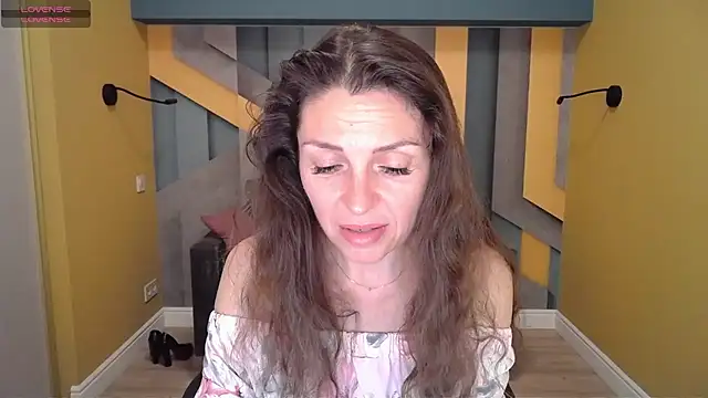 EllaLong online show from 02.02.25