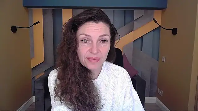 EllaLong online show from 11.26.25