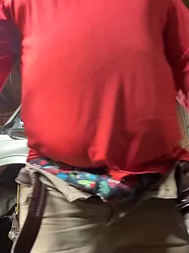 Snapshot of mrscum4u chatting on 11.30.25 mrscum4u online show from 11.30.25