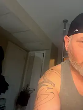 Snapshot of mrscum4u chatting on 01.08.26 mrscum4u online show from 01.08.26