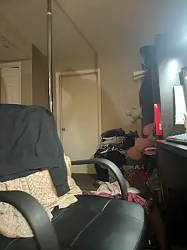 Snapshot of mrscum4u chatting on 02.14.26 mrscum4u online show from 02.14.26