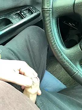 Snapshot of makar8 chatting on 03.16.25 makar8 online show from 03.16.25