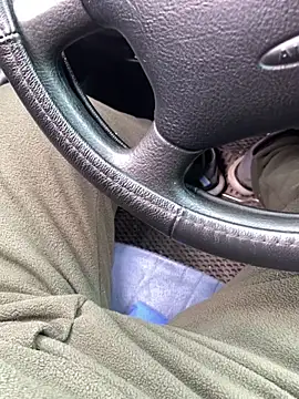 Snapshot of makar8 chatting on 03.17.25 makar8 online show from 03.17.25