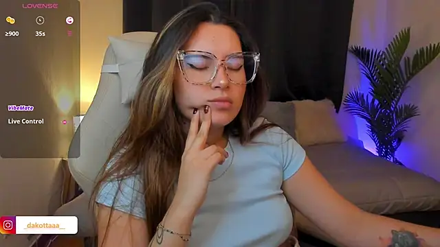 dakottaa  online show from 02.03.26