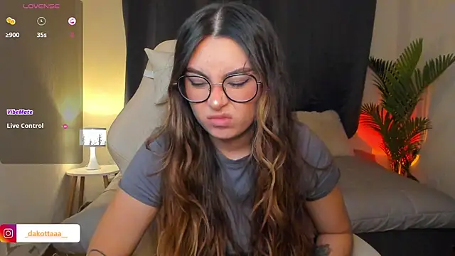 dakottaa  online show from 03.20.26