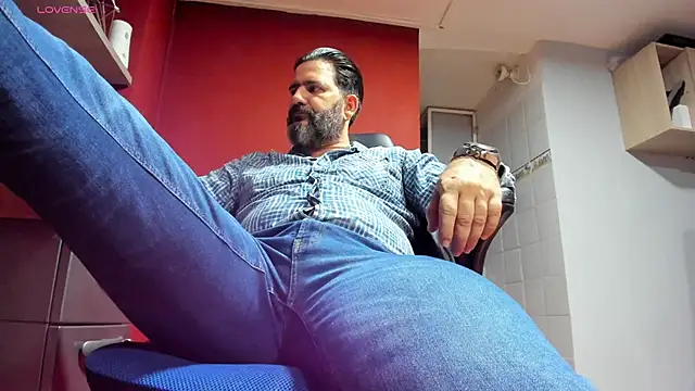 Maxi TheBigDaddy online show from 02.28.25