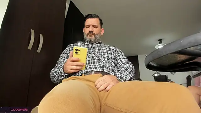 Maxi TheBigDaddy online show from 04.27.26