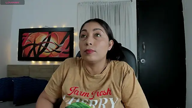 Lauralove 69 online show from 07.19.26