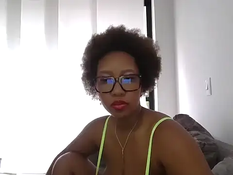 megan-hotxx online show from 06.13.26