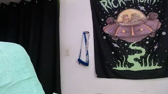 Snapshot of shy_katy_ chatting on 02.04.25 shy katy online show from 02.04.25