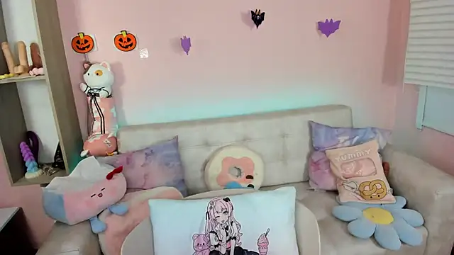 tinysara online show from 10.05.25