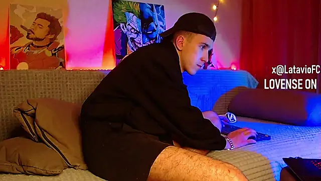 Snapshot of Midnighter_ chatting on 03.07.25 Midnighter  online show from 03.07.25