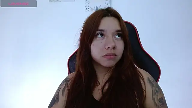 Snapshot of samantha_tattu chatting on 12.14.24 samantha tattu online show from 12.14.24