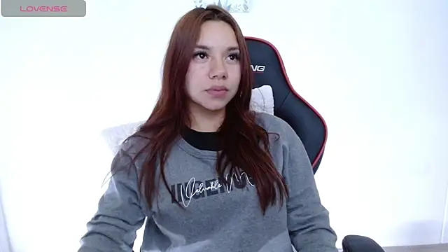 Snapshot of samantha_tattu chatting on 12.20.24 samantha tattu online show from 12.20.24