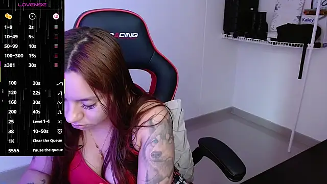 Snapshot of samantha_tattu chatting on 02.05.25 samantha tattu online show from 02.05.25