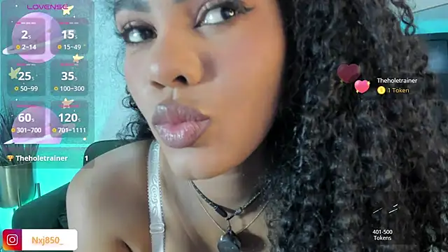 HOTBLACKANDWHITE2 online show from 11.16.25