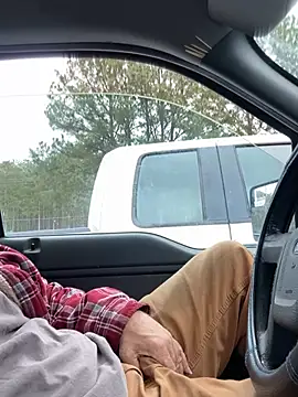 Snapshot of Themechanic420 chatting on 01.28.25 Themechanic420 online show from 01.28.25