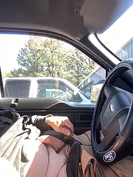 Snapshot of Themechanic420 chatting on 02.26.25 Themechanic420 online show from 02.26.25