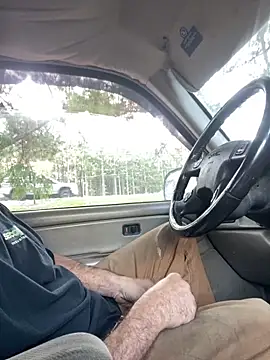 Snapshot of Themechanic420 chatting on 10.02.25 Themechanic420 online show from 10.02.25