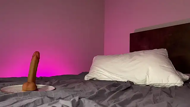 Pi-x-ie online show from 04.05.26