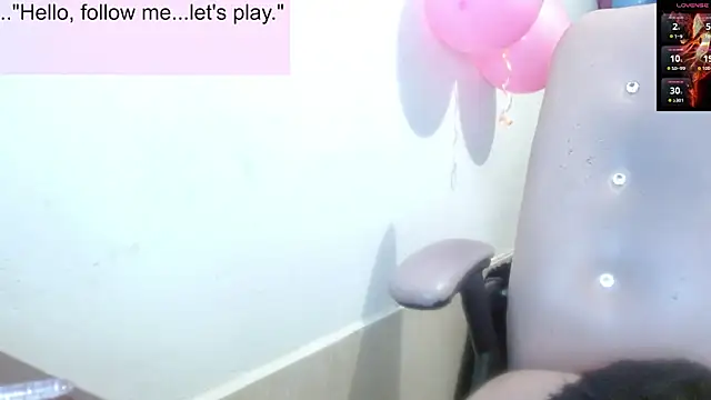 Snapshot of toxxxic_cams chatting on 09.10.25 toxxxic cams online show from 09.10.25