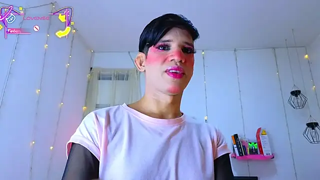 Ariel Femboy  online show from 01.17.26