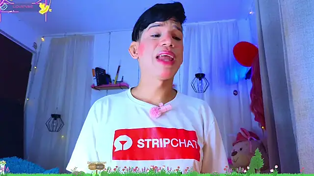 Snapshot of Ariel_Femboy_ chatting on 03.07.26 Ariel Femboy online show from 03.07.26