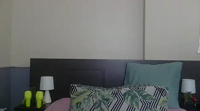 QUEENxJESSI online show from 01.17.25