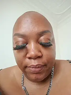 QUEENxJESSI online show from 09.24.25