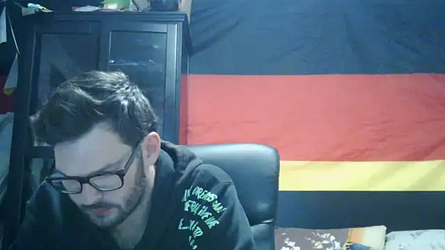 Snapshot of Die-geile-Sau chatting on 06.16.26 Die-geile-Sau online show from 06.16.26