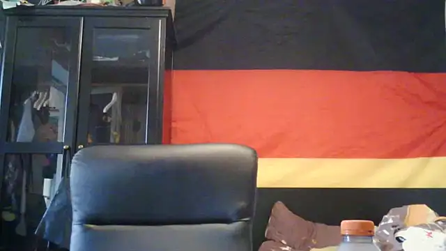 Snapshot of Die-geile-Sau chatting on 06.21.26 Die-geile-Sau online show from 06.21.26