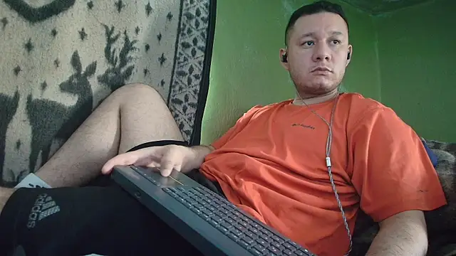 Snapshot of sweet_cock28 chatting on 05.07.26 sweet cock28 online show from 05.07.26