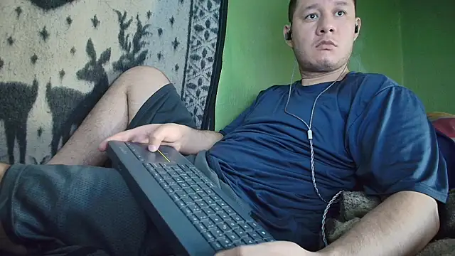 Snapshot of sweet_cock28 chatting on 05.20.26 sweet cock28 online show from 05.20.26