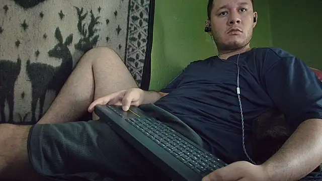 Snapshot of sweet_cock28 chatting on 05.22.26 sweet cock28 online show from 05.22.26