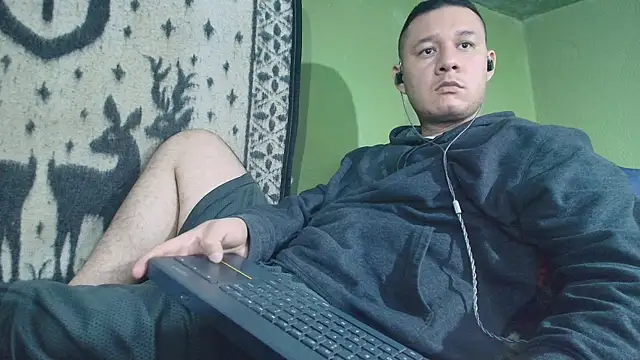 Snapshot of sweet_cock28 chatting on 06.09.26 sweet cock28 online show from 06.09.26