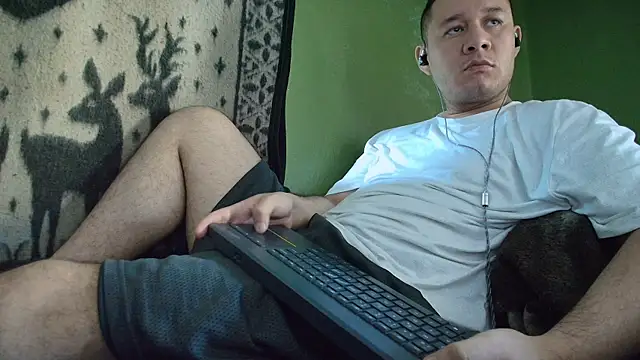 Snapshot of sweet_cock28 chatting on 06.15.26 sweet cock28 online show from 06.15.26