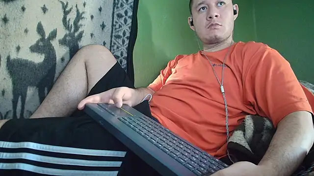 Snapshot of sweet_cock28 chatting on 06.16.26 sweet cock28 online show from 06.16.26