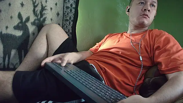 Snapshot of sweet_cock28 chatting on 06.17.26 sweet cock28 online show from 06.17.26