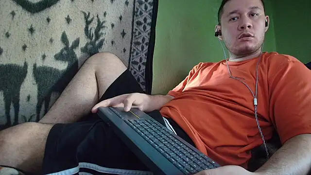 Snapshot of sweet_cock28 chatting on 06.18.26 sweet cock28 online show from 06.18.26