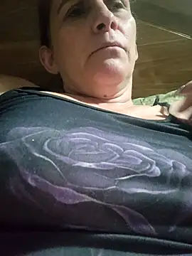 Snapshot of SeductionSilera chatting on 10.26.25 SeductionSilera online show from 10.26.25