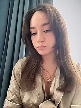 Snapshot of QuietNicole chatting on 03.22.25 QuietNicole online show from 03.22.25