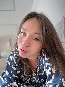 QuietNicole online show from 03.11.26