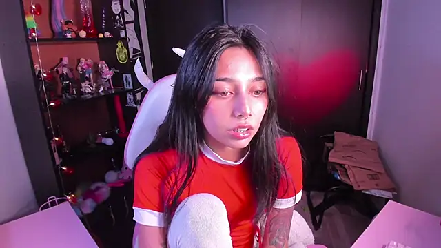 Snapshot of amber_yull chatting on 02.13.26 amber yull online show from 02.13.26