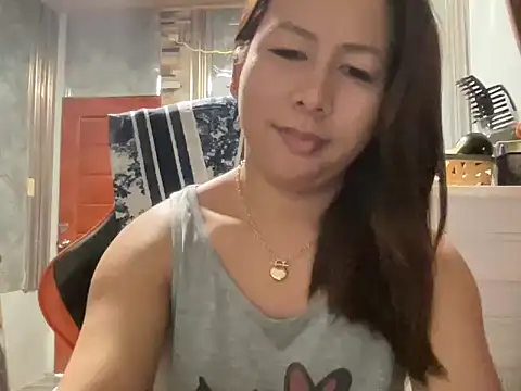 UrLove Marga online show from 06.18.26