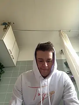 Toyjungee online show from 10.15.25