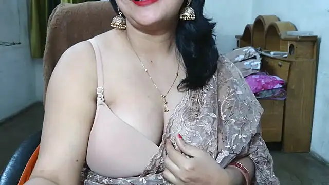 Cute Mahi22 online show from 07.12.26