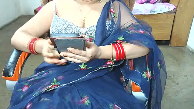 Cute Mahi22 online show from 07.17.26