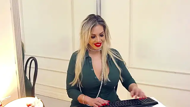 SashaAllford online show from 12.29.24