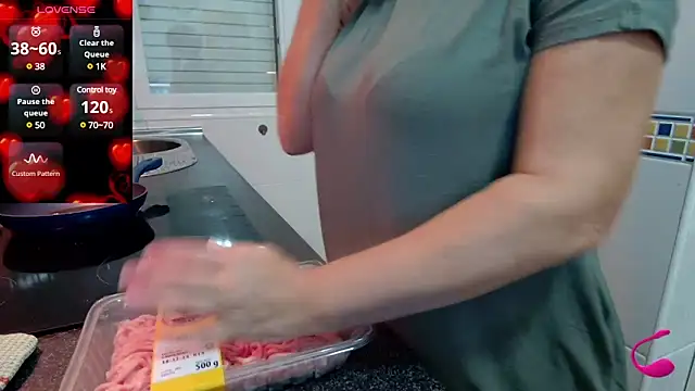 Susycachonda1 online show from 12.15.24